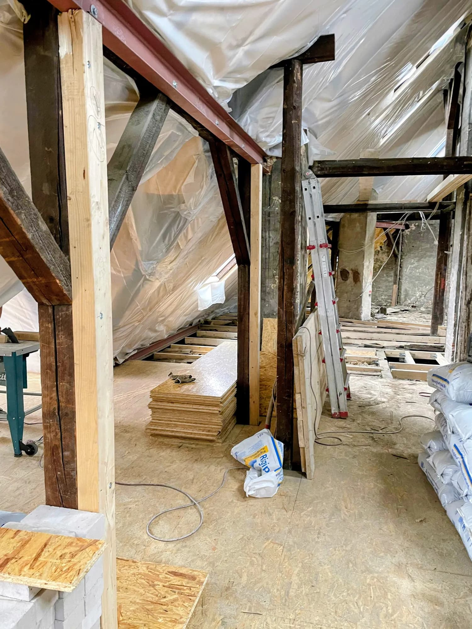 Dachsanierung & energieeffizienter Innenausbau in Hannover — Bild 2