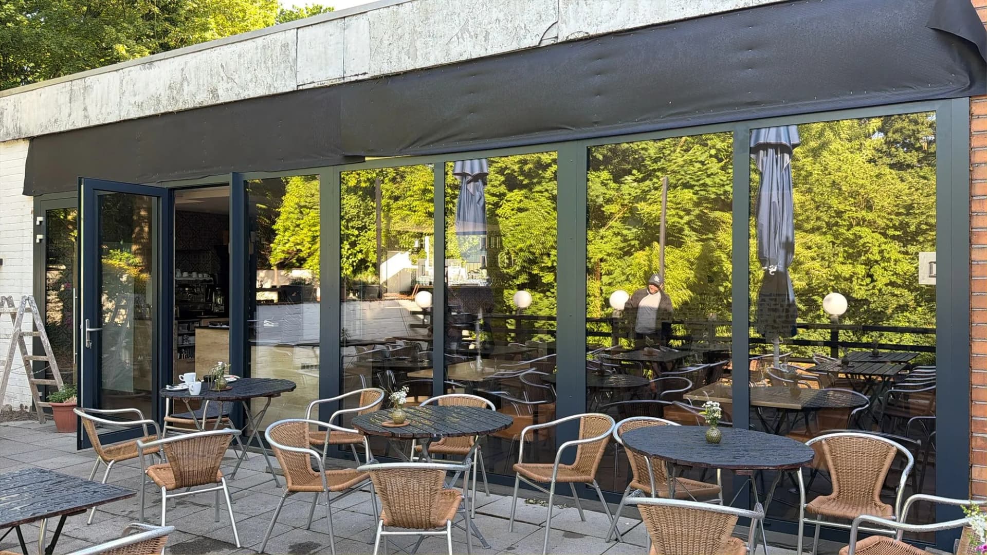 Fenster & Glasfassade — Restaurant — Bild 2